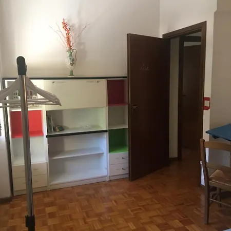 Ferranti Tra Caserma E Stazione 招待所