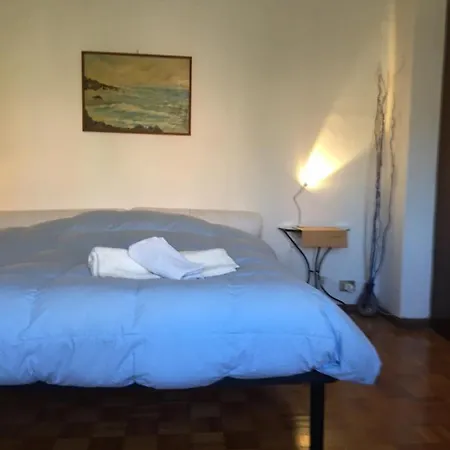 Ferranti Tra Caserma E Stazione 招待所