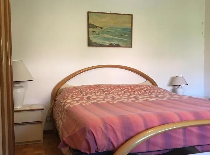 Ferranti Di Fronte Al Centro Di Selezione