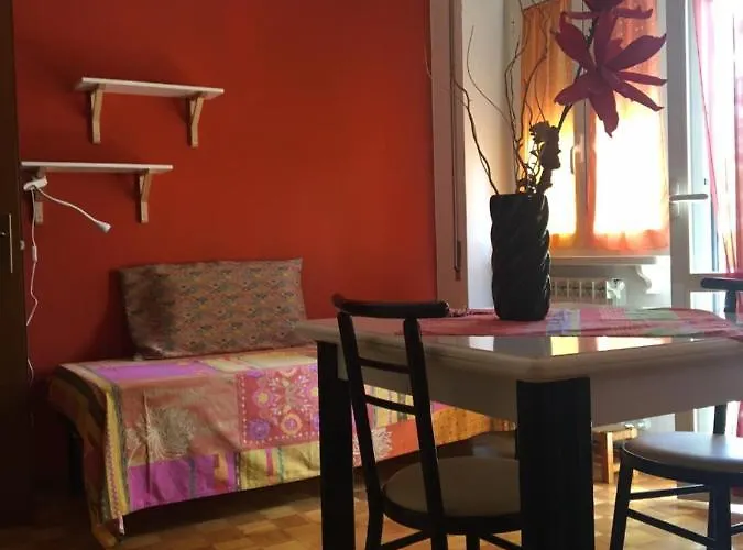 Ferranti Di Fronte Al Centro Di Selezione *