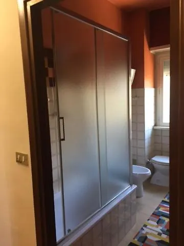 Ferranti Tra Caserma E Stazione 게스트하우스 *